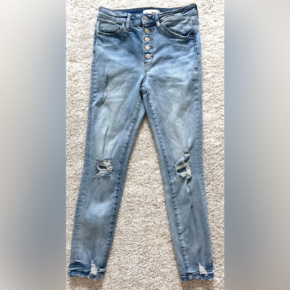 Vervet Women’s Distressed Blue Jeans